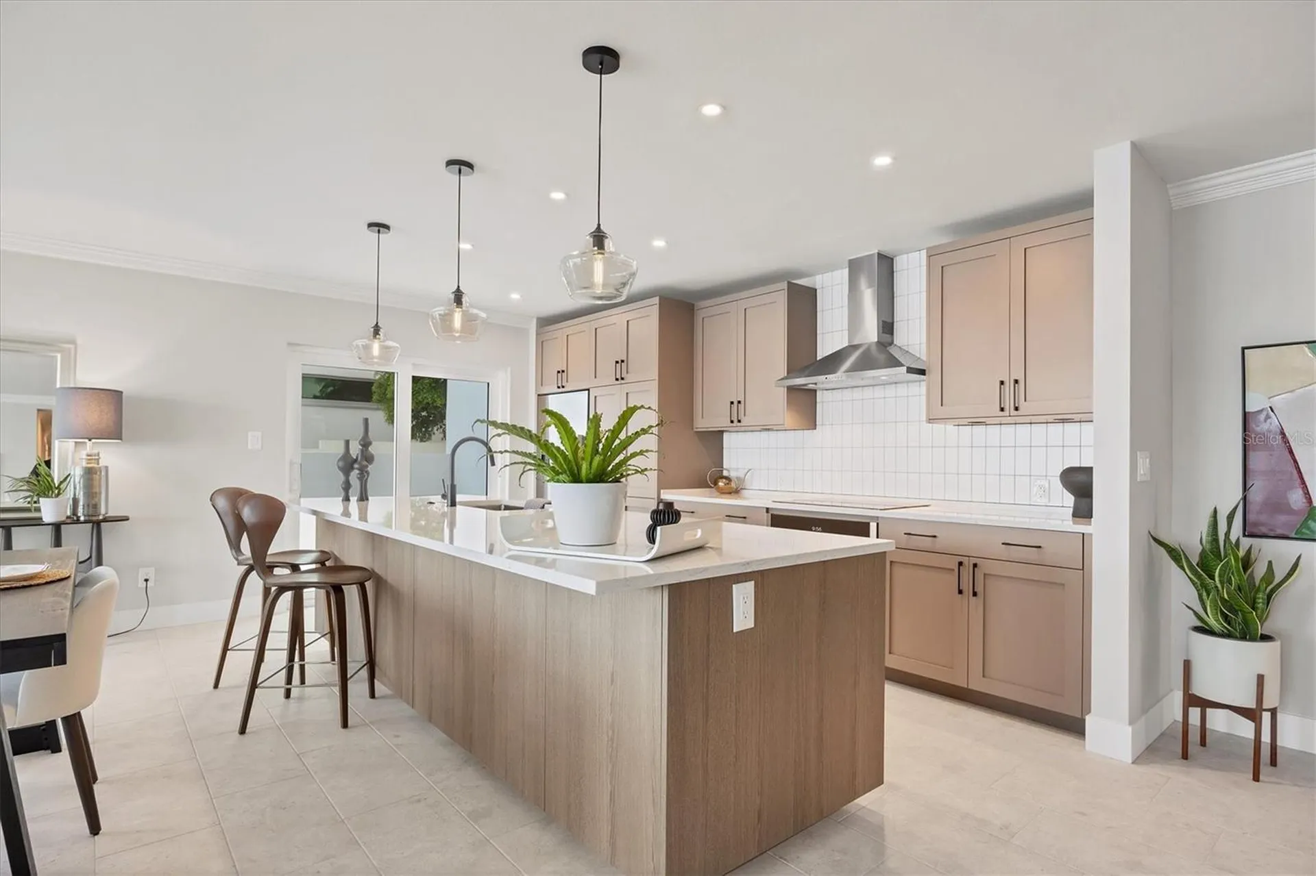 226 Golden Gate Point Sarasota FL 34236