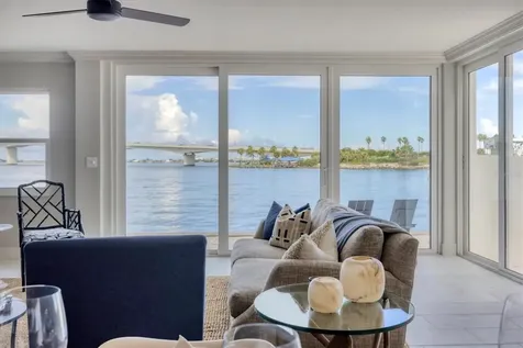 226 Golden Gate Point Sarasota FL 34236