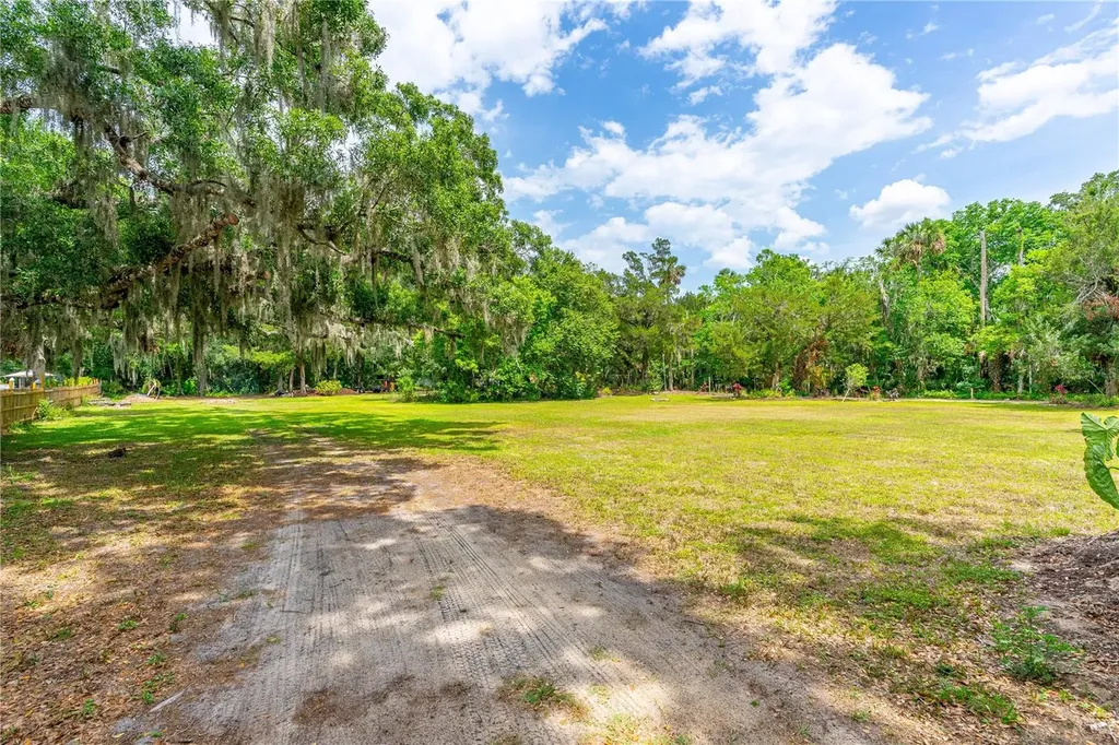 849 Terrace Avenue Daytona Beach FL 32114