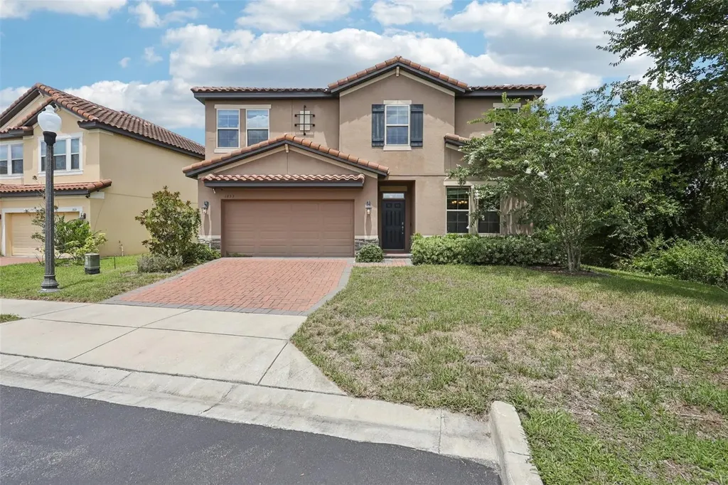 1833 Benoit Terrace Davenport FL 33837