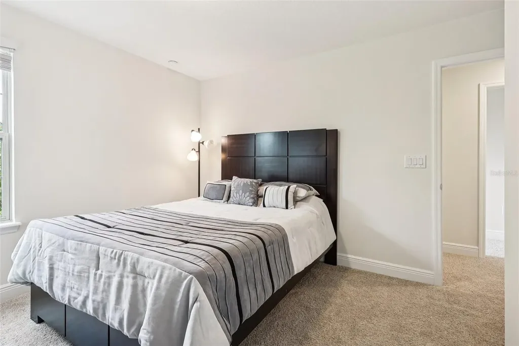 1833 Benoit Terrace Davenport FL 33837