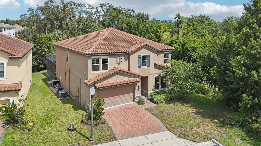 1833 Benoit Terrace Davenport FL 33837