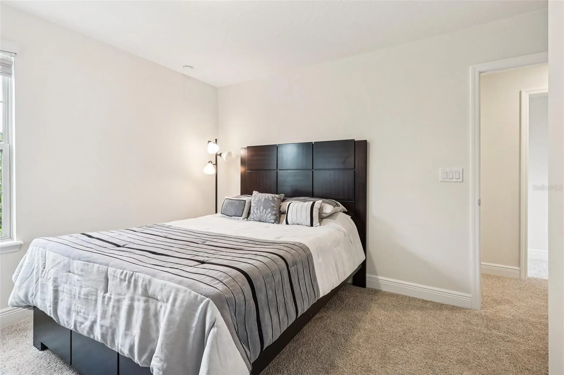 1833 Benoit Terrace Davenport FL 33837