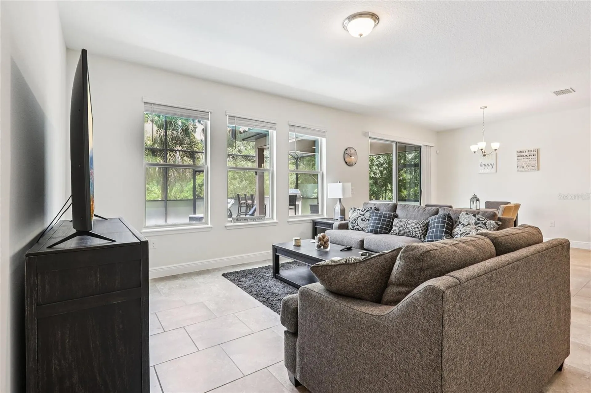1833 Benoit Terrace Davenport FL 33837