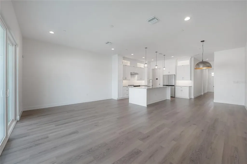 5530 N 9th Street Tampa FL 33604