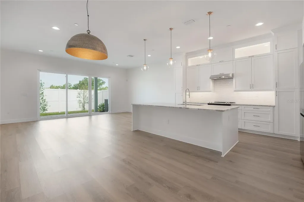 5530 N 9th Street Tampa FL 33604
