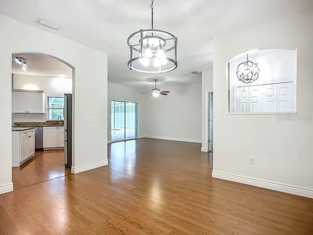 1103 Woodview Way Bradenton FL 34212