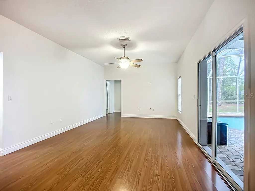 1103 Woodview Way Bradenton FL 34212