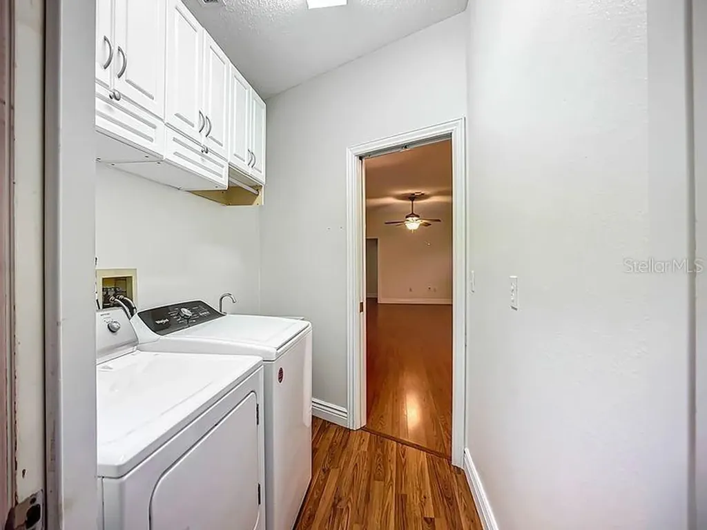 1103 Woodview Way Bradenton FL 34212