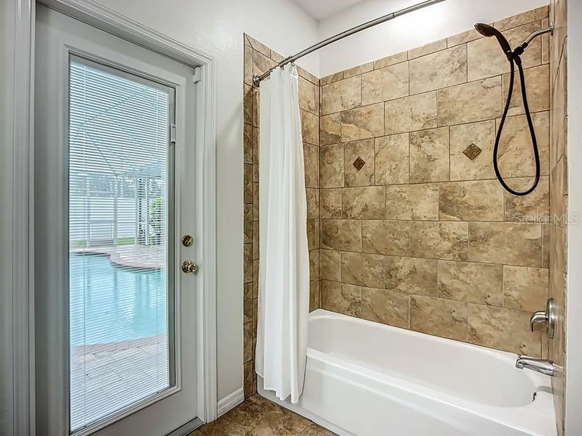 1103 Woodview Way Bradenton FL 34212