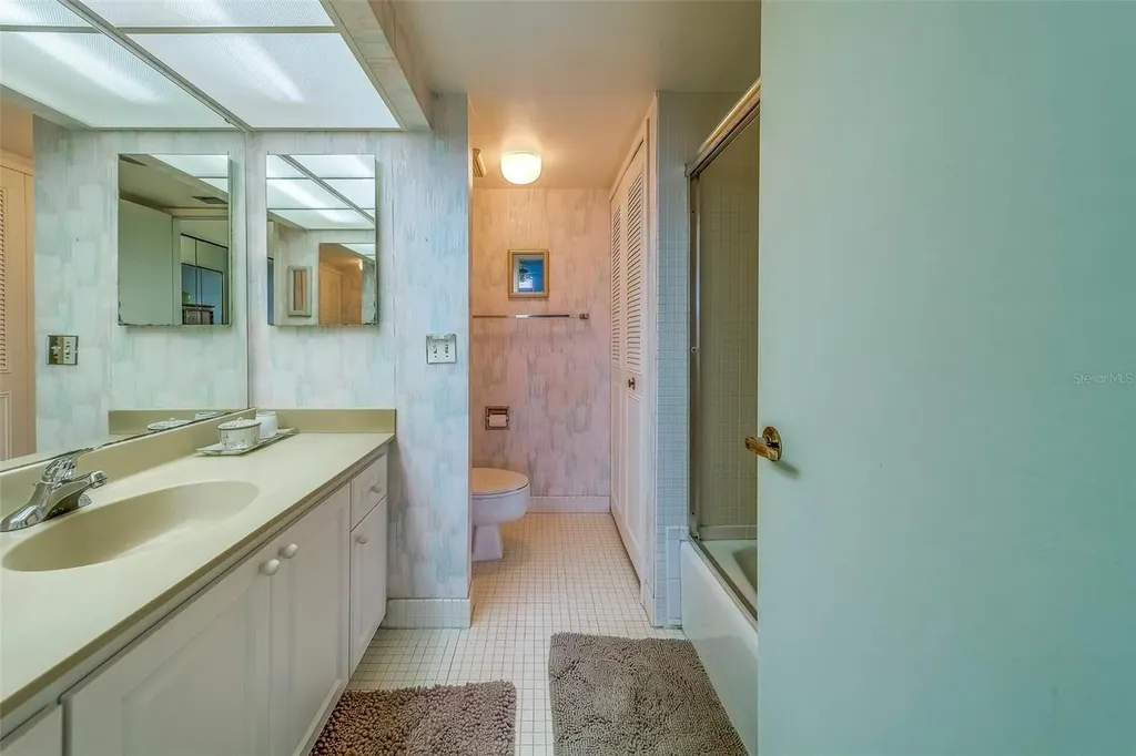 400 Island Way Clearwater Beach FL 33767