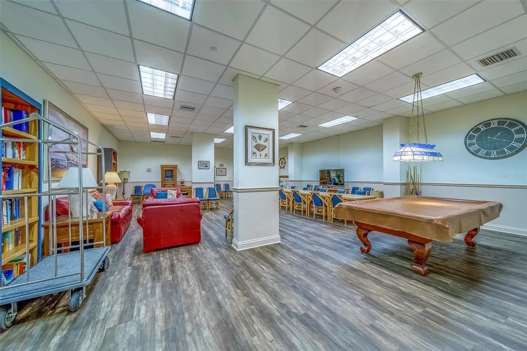 400 Island Way Clearwater Beach FL 33767