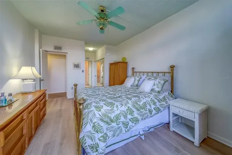 400 Island Way Clearwater Beach FL 33767