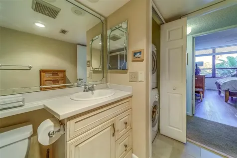 400 Island Way Clearwater Beach FL 33767