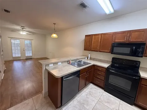 2945 SW 35th Place Gainesville FL 32608