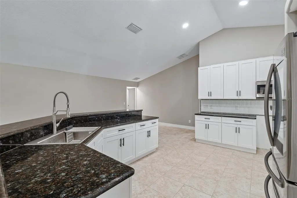 4191 Canal Avenue Bunnell FL 32110
