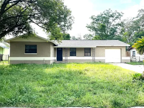 8307 Tupelo Drive Tampa FL 33637