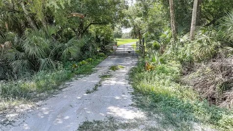 43451 & 43631 Farabee Road Punta Gorda FL 33982