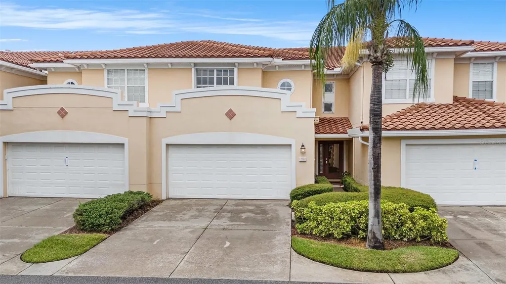 230 Valencia Circle St Petersburg FL 33716