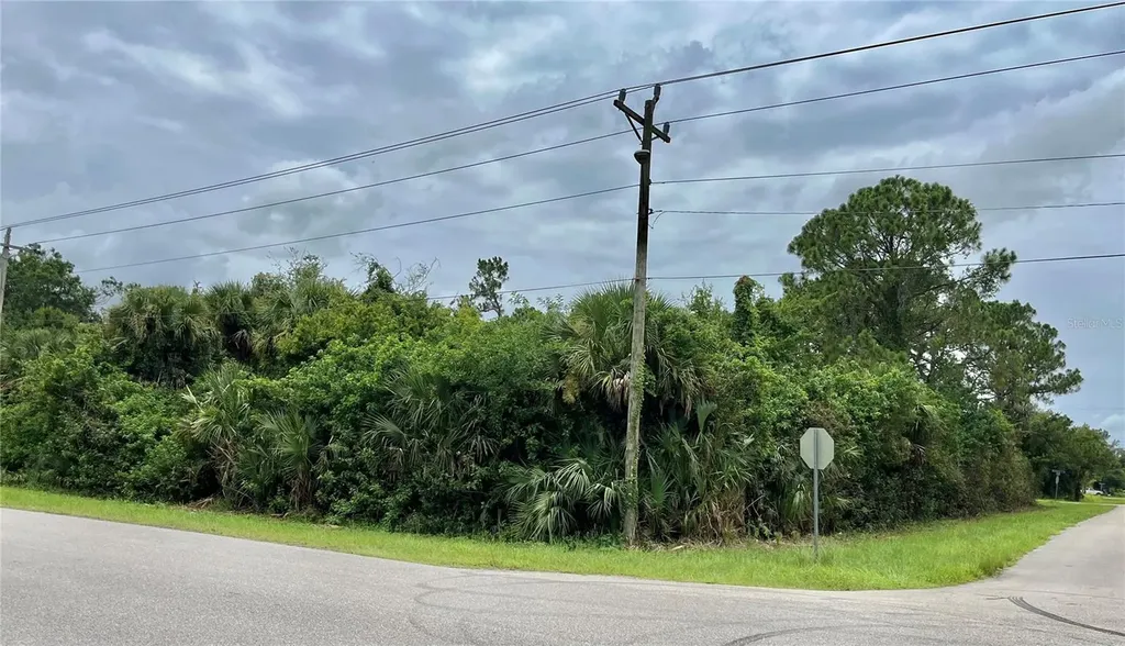 160 Mcarthur Boulevard Lehigh Acres FL 33974