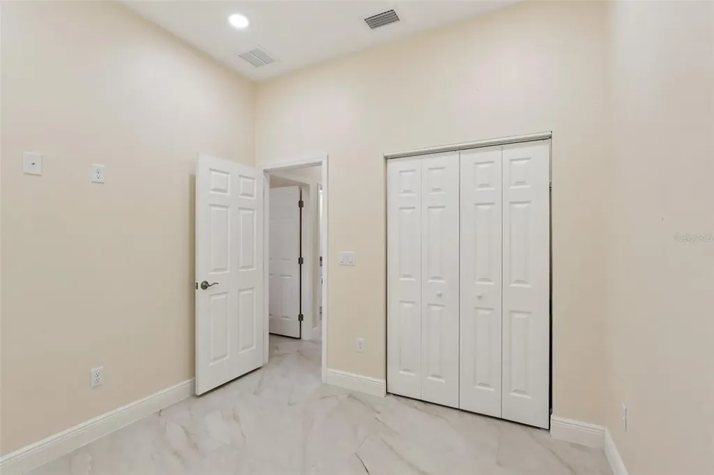 33433 Loop Court Webster FL 33597