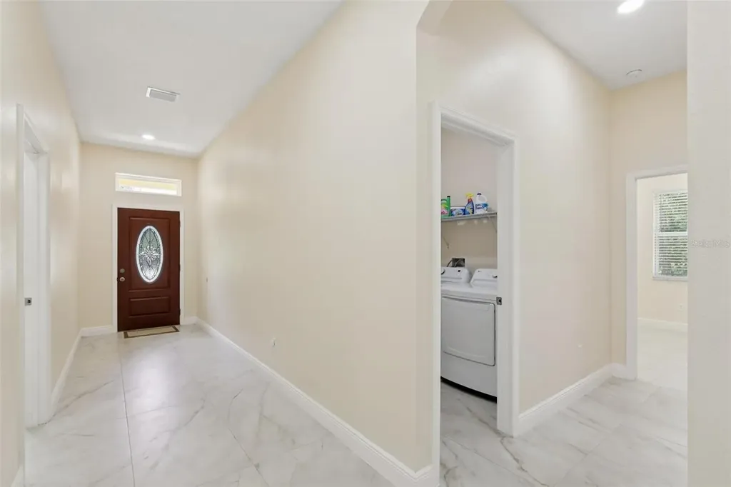 33433 Loop Court Webster FL 33597