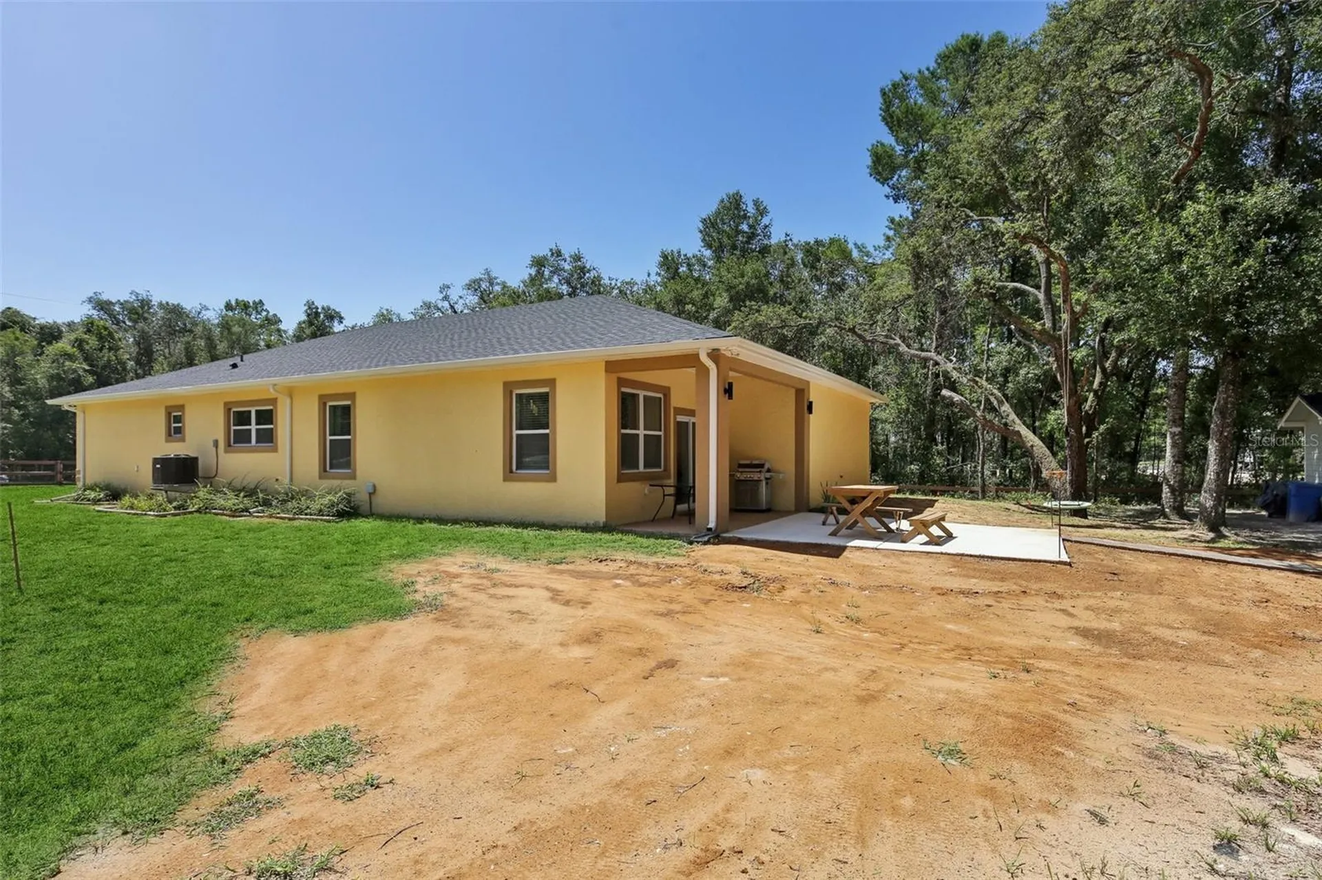 33433 Loop Court Webster FL 33597
