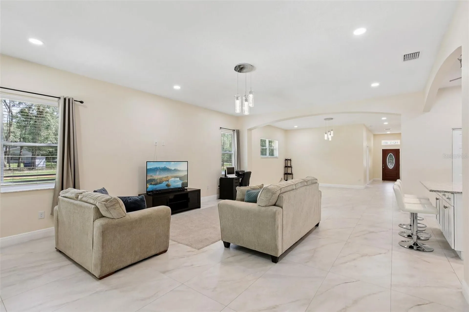33433 Loop Court Webster FL 33597