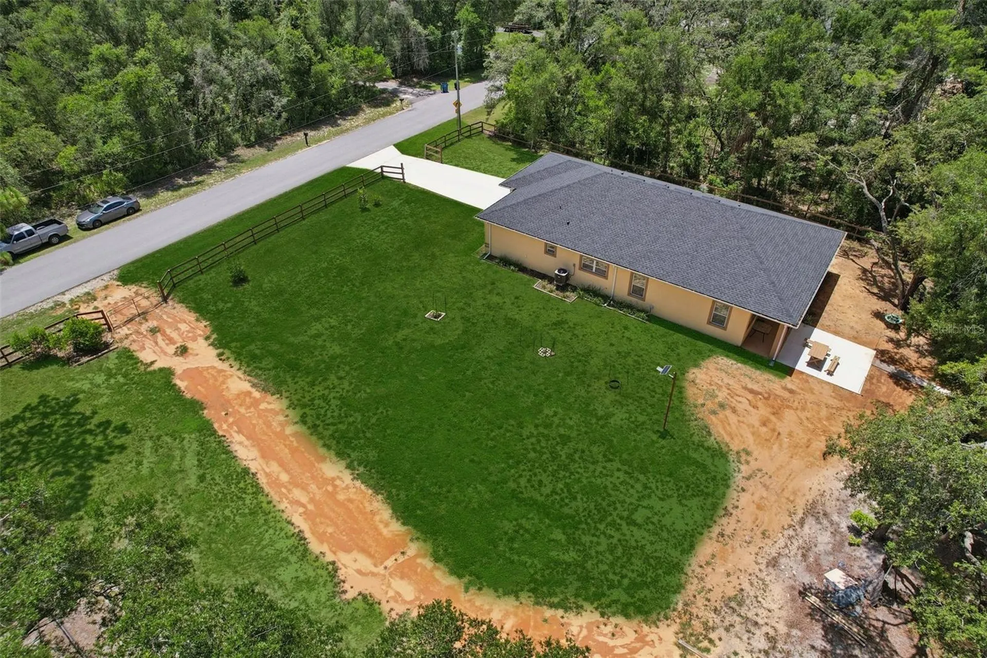 33433 Loop Court Webster FL 33597