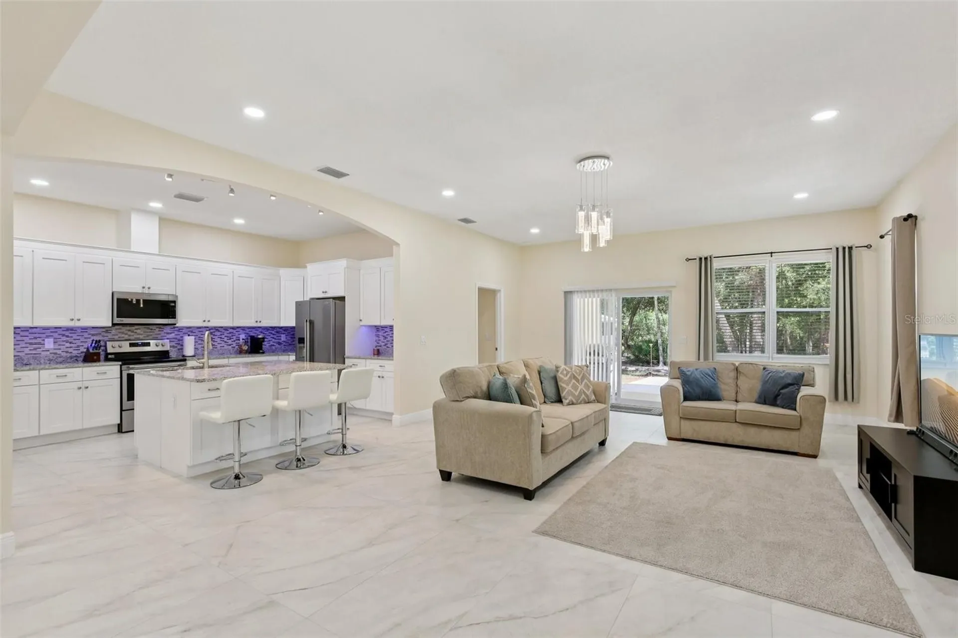 33433 Loop Court Webster FL 33597