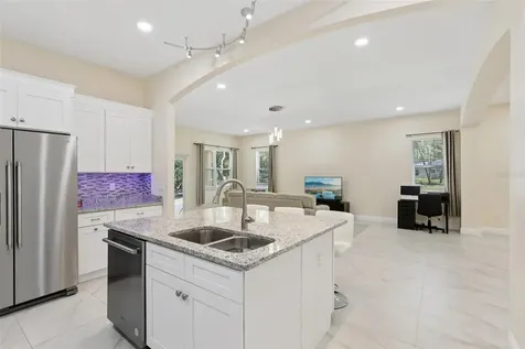 33433 Loop Court Webster FL 33597