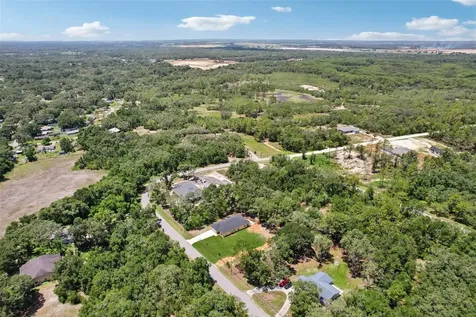 33433 Loop Court Webster FL 33597
