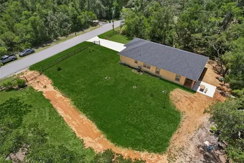 33433 Loop Court Webster FL 33597