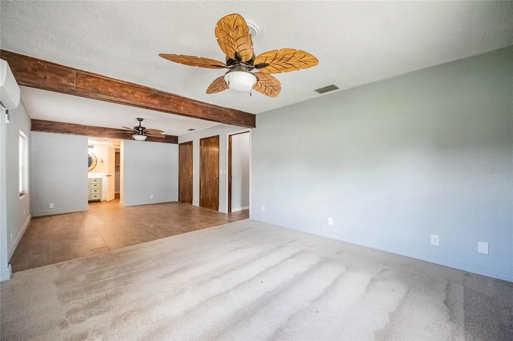 252 W Brookins Avenue Eagle Lake FL 33839