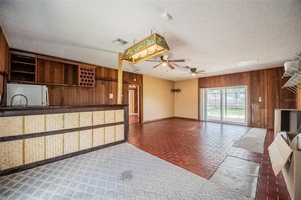 252 W Brookins Avenue Eagle Lake FL 33839