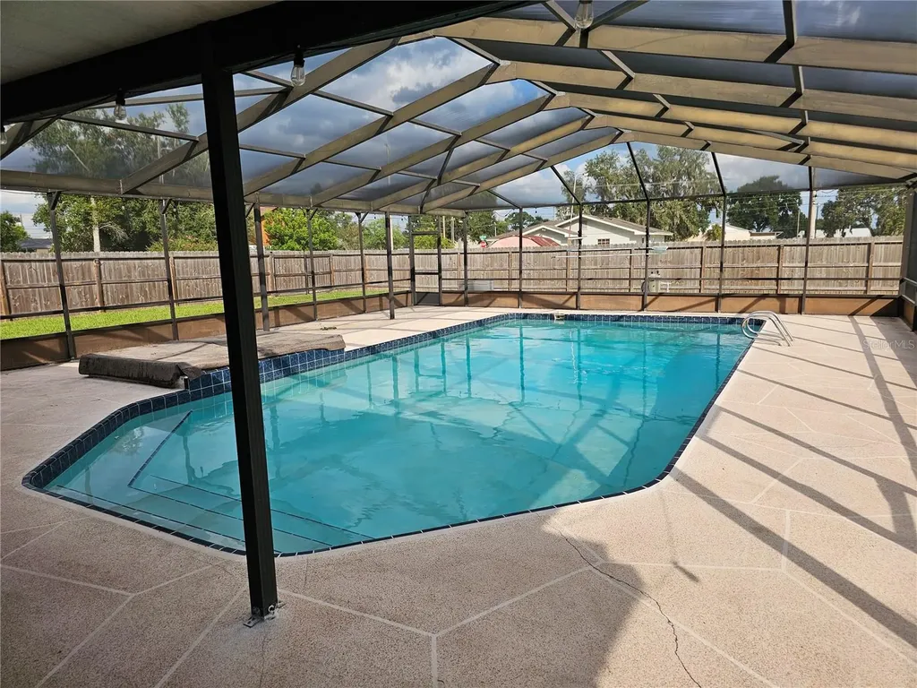 252 W Brookins Avenue Eagle Lake FL 33839