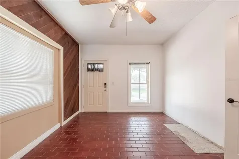 252 W Brookins Avenue Eagle Lake FL 33839