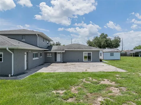 252 W Brookins Avenue Eagle Lake FL 33839