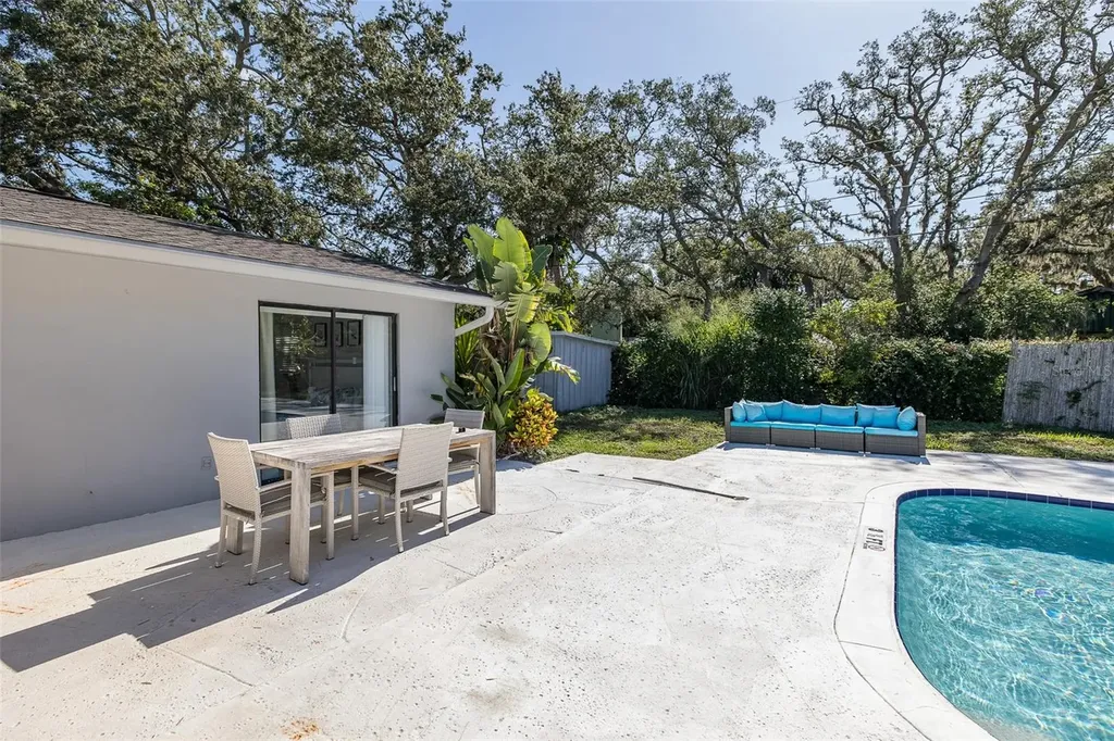 2180 Philippe Parkway Safety Harbor FL 34695