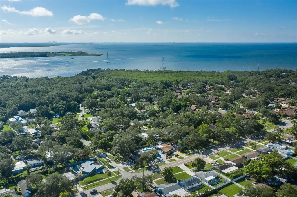 2180 Philippe Parkway Safety Harbor FL 34695