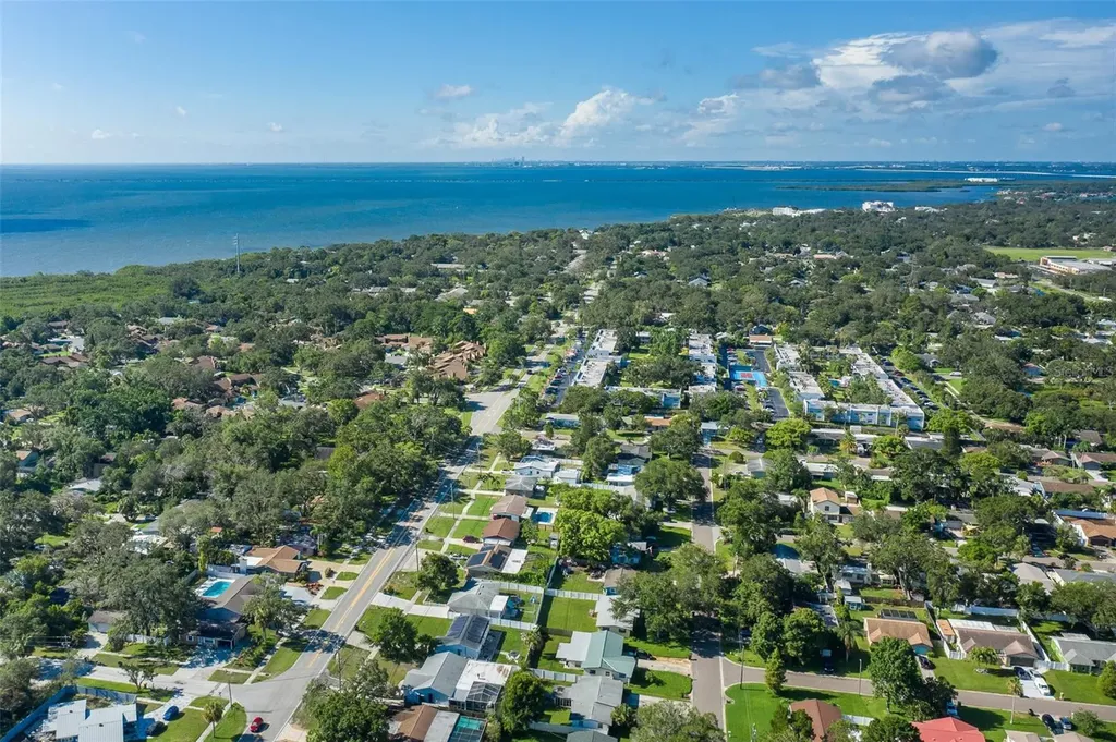 2180 Philippe Parkway Safety Harbor FL 34695