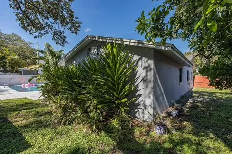 2180 Philippe Parkway Safety Harbor FL 34695