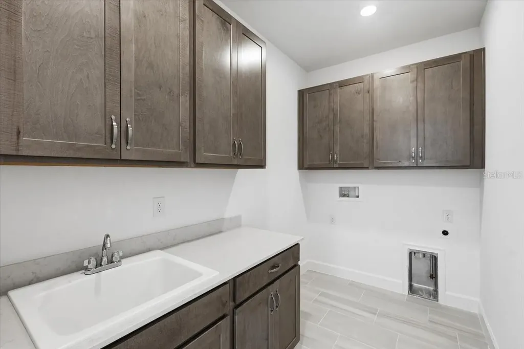 1081 Signet Apollo Beach FL 33572