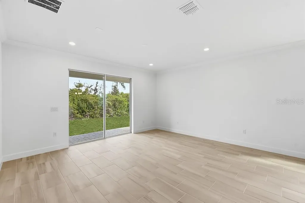 1081 Signet Apollo Beach FL 33572