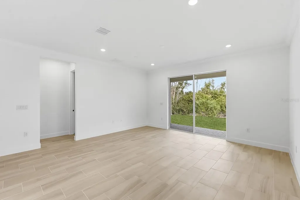 1081 Signet Apollo Beach FL 33572