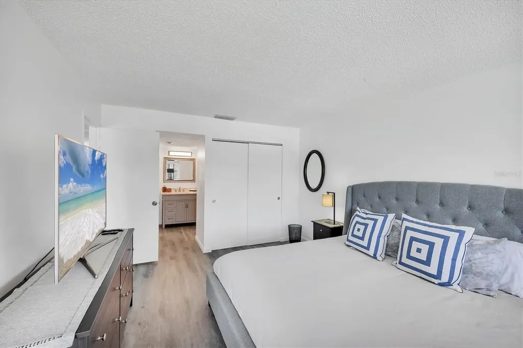 4658 Longwater Chase Sarasota FL 34235