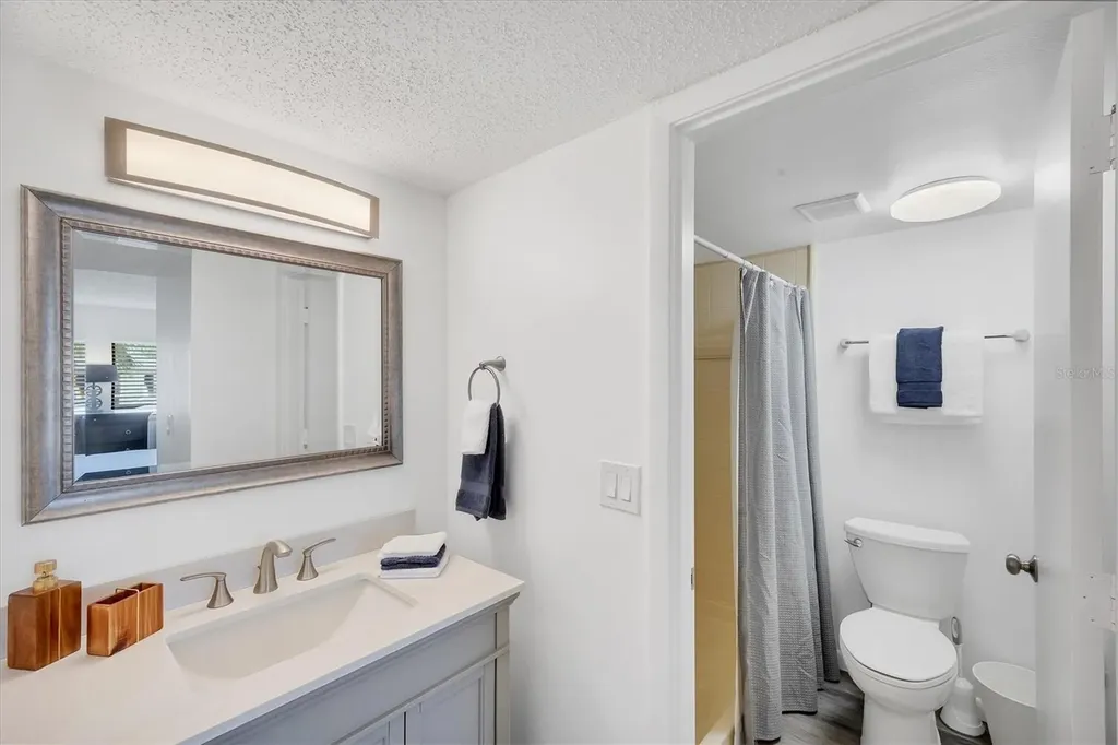 4658 Longwater Chase Sarasota FL 34235