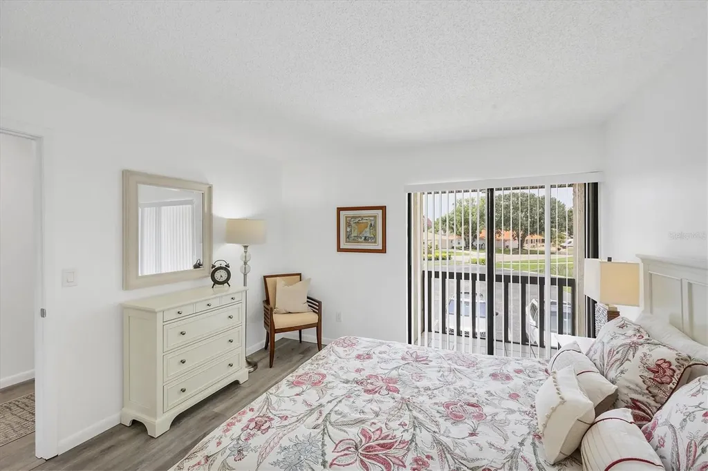 4658 Longwater Chase Sarasota FL 34235