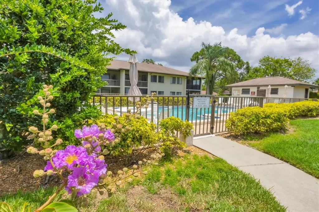 4658 Longwater Chase Sarasota FL 34235