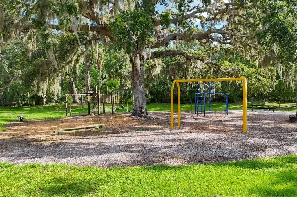 4658 Longwater Chase Sarasota FL 34235